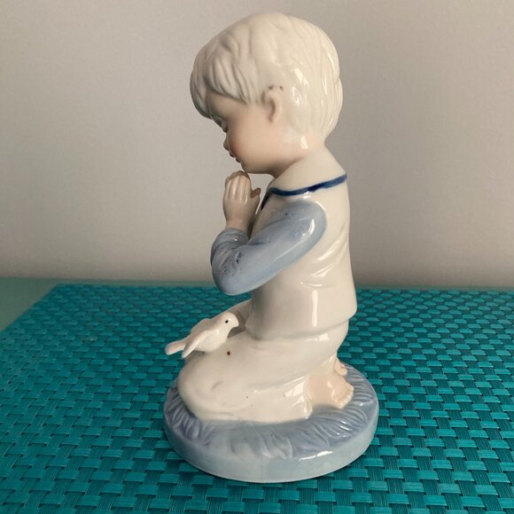Vintage Praying Boy and Girl with Doves Porcelain Figurines Set of Two EUC - Picture 10 of 15